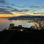 Panoramic Penthouse Apartment, Estrella De La Cala,